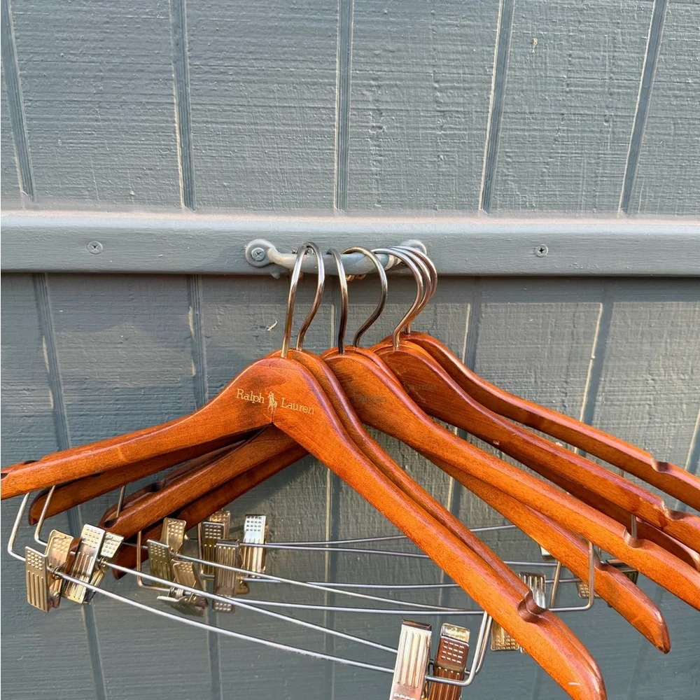 Ralph Lauren Brown‎ Wooden Hangers (7)